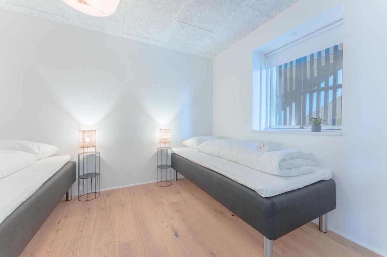 New / Stunning Sea View / Light / 3 Br Apartment Tórshavn Exterior foto