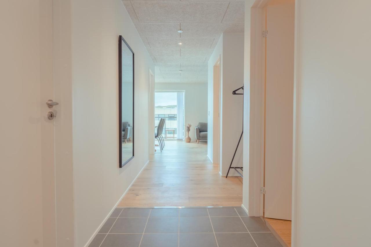 New / Stunning Sea View / Light / 3 Br Apartment Tórshavn Exterior foto