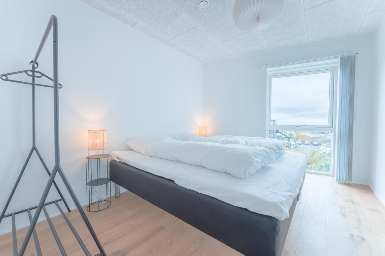 New / Stunning Sea View / Light / 3 Br Apartment Tórshavn Exterior foto